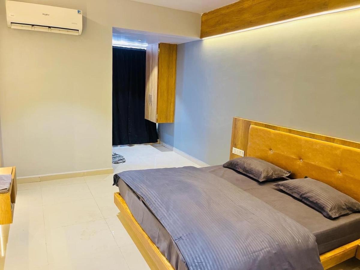 سورات Oyo Florence Hotel المظهر الخارجي الصورة